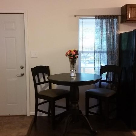 1551 Sturm Ave Apartment Indianapolis Ngoại thất bức ảnh