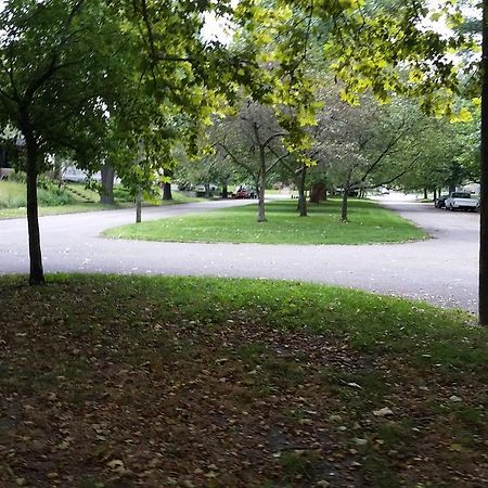 1551 Sturm Ave Apartment Indianapolis Ngoại thất bức ảnh